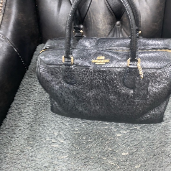 Black coach cross body purse - Picture 3 of 6